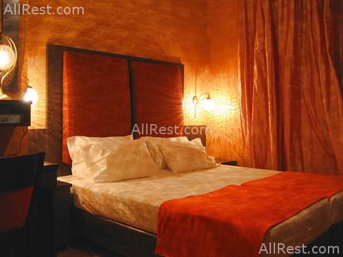 Delphi Art Hotel 11